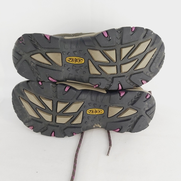 KEEN hiking walking shoes size 7.5" - Picture 13 of 14
